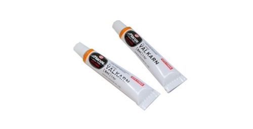plyn-wulkanizacyjny-do-detek-maruni-valkarn-cfc-free-8-ml.jpg
